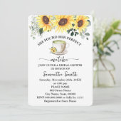 Sonnenblumen fanden ihr perfektes Matcha-Brautpart Einladung (Stehend Vorderseite)