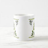 Sonnenblumen Folk Pattern von Alexandra Cook Kaffeetasse (Mittel)
