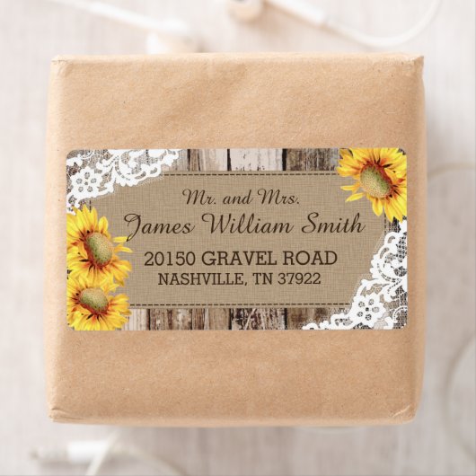 Sonnenblumen Holz und Spitzen Rustikales Hochzeits (Insitu)