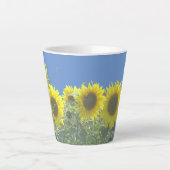 Sonnenblumen Kust. Hintergrundfarbe Latte Tasse (Vorderseite)