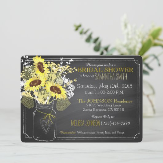 Sonnenblumen Mason Jar Chalkboard Brautparty Einladung (Stehend Vorderseite)