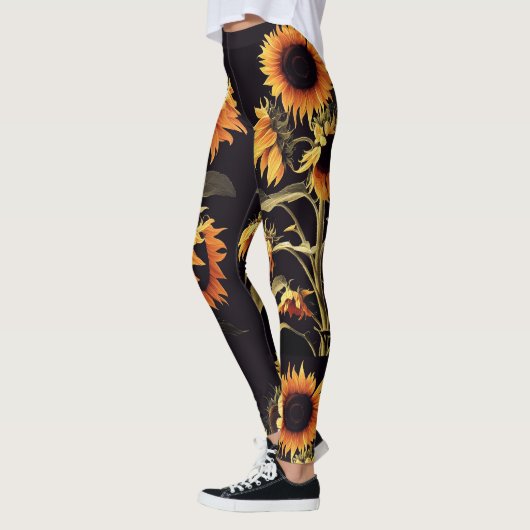 SONNENBLUMEN MIT GRÜNEN BLÄTTER IN SCHWARZ LEGGINGS (Links)