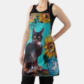 SONNENBLUMEN MIT SCHWARZER KATZE IN BLAUEM TURQUOI SCHÜRZE (InSitu)