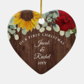 Sonnenblumen Rose Rustikal Unser erstes Weihnachts Keramik Ornament (Hinten)