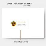 Sonnenblumen schreiben individuelle Gästetiketten Aufkleber<br><div class="desc">Personalisierter Name und Adresse der Hochzeitsgäste mit einem eleganten rustikalen Sonnenblumenstrauß und einem schicken Imitat Goldkalligraphie-Skript.</div>