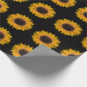 Sonnenblumen Single Schwarzer Hintergrund Blumenmu Geschenkpapier (Ecke)