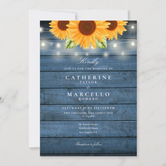 Sonnenblumen String Lights Blue Rustic Wood Weddin Einladung (Vorderseite)