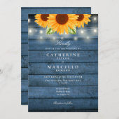 Sonnenblumen String Lights Blue Rustic Wood Weddin Einladung (Vorne/Hinten)