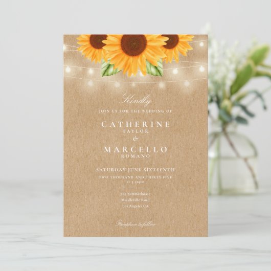 Sonnenblumen String Lights Rustic Kraft Hochzeit Einladung (Stehend Vorderseite)