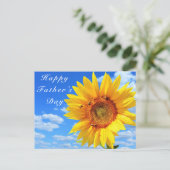 Sonnenblumen und Bienen auf der Blue Sky Father's  Postkarte (Stehend Vorderseite)