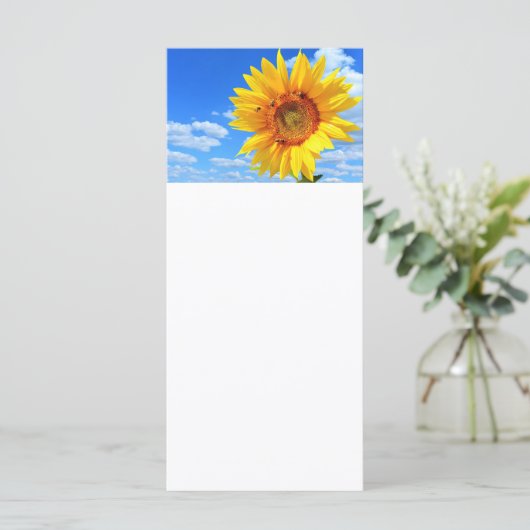 Sonnenblumen und Bienen auf der Sommerkarte von Bl Menükarte (Stehend Vorderseite)