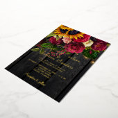 Sonnenblumen und burgundische Rose rustikale Hochz Folieneinladung (Gedreht)