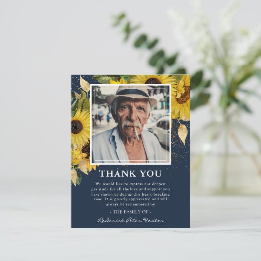 Sonnenblumen und Gold Beileid Foto Keepake Navy Dankeskarte (Stehend Vorderseite)