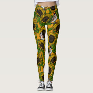 Sonnenblumen und Goldschmuck auf Orange Leggings