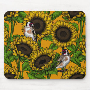Sonnenblumen und Goldschmuck auf Orange Mousepad