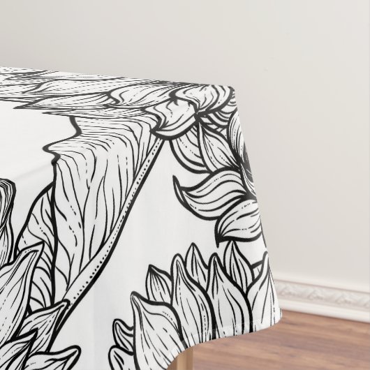 Sonnenblumen und Goldschmuck in Schwarz-Weiß Tischdecke (Beispiel)