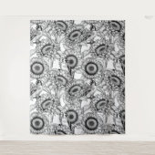 Sonnenblumen und Goldschmuck in Schwarz-Weiß Wandteppich (Vorderseite)