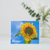 Sonnenblumen und Schmetterling Postkarte (Stehend Vorderseite)
