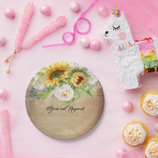 Sonnenblumen und Weißrosen Rustikaler Fall Pappteller (Party)