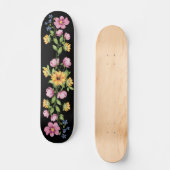 Sonnenblumen und Wildblumen auf der Black Skateboa Skateboard (Vorderseite)