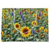 Sonnenblumen- und Wildblumenfeld Große Geschenktüte (Vorderseite)
