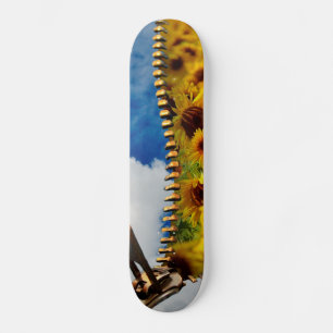 Sonnenblumen und Wolken mit Reißverschluss Skateboard