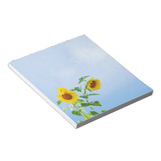 Sonnenblumen unter Blue Sky Notizblock (angewinkelt)