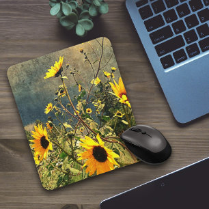 Sonnenblumen vor den Sturm-Wolken Mousepad