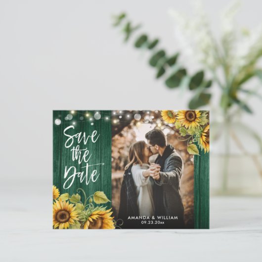 Sonnenblumen Wood Lights Hunter Green Wedding Foto Ankündigungspostkarte (Stehend Vorderseite)