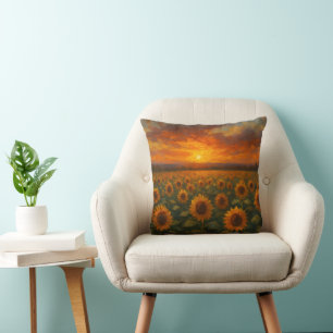 Sonnenblumenfeld bei Sonnenuntergang Kissen