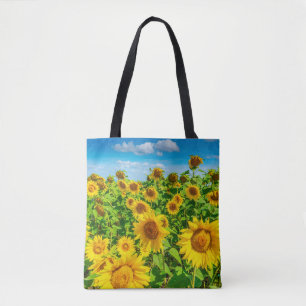 Sonnenblumenfeld im Sommer Sonnentag. malerisch Tasche