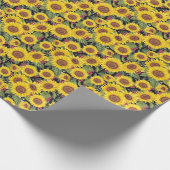 Sonnenblumenfeld: schwarzer Hintergrund Geschenkpapier (Ecke)