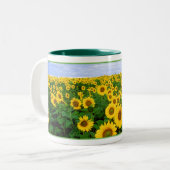 Sonnenblumenfeld Zweifarbige Tasse (Vorderseite Links)