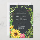 Sonnenblumenhochzeit mit dunklem Hintergrund Einladung (Vorderseite)