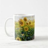 Sonnenblumenpfad-Cottage mit Katze und blühender M Kaffeetasse (Links)