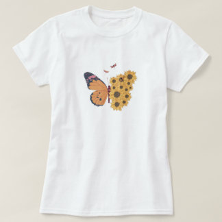 Sonnenblumenserenade mit Schmetterlingsdesign T-Shirt