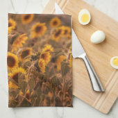 Sonnenblumensonne in ländlicher Feldfarbe Geschirrtuch (Viertel Falte)