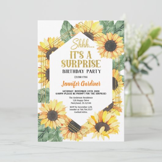 Sonnenblumenüberraschung Geburtstagsparty Einladung (Stehend Vorderseite)