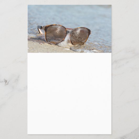 Sonnenbrille am Strand Flyer (Vorne)