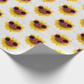 Sonnenbrille auf Sonnenblumen Geschenkpapier (Ecke)