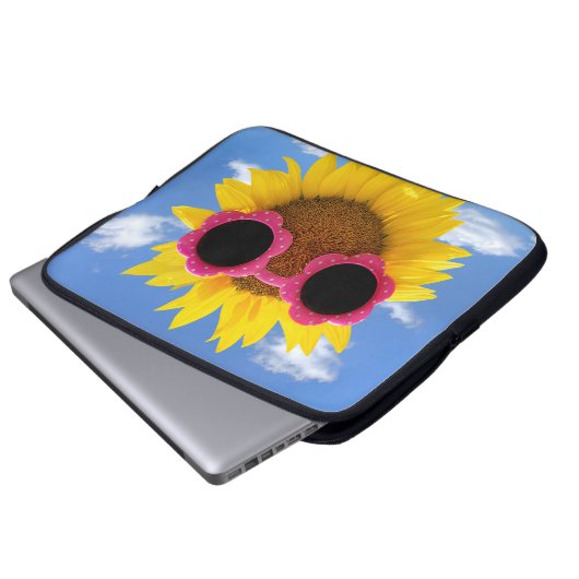 Sonnenbrille auf Sonnenblumen Laptopschutzhülle (Vorne Knopf)