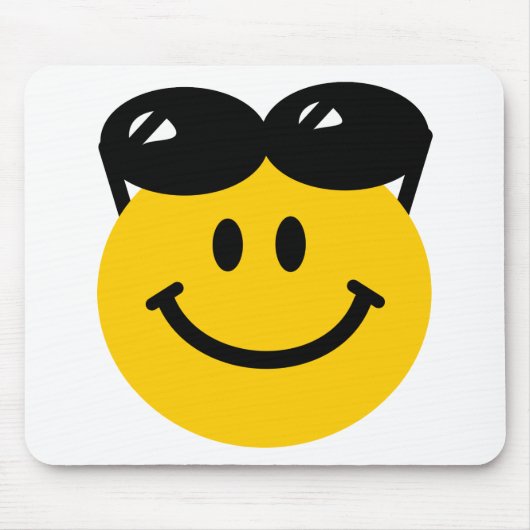 Sonnenbrille gehockt auf Hauptgesicht Mousepad (Vorne)