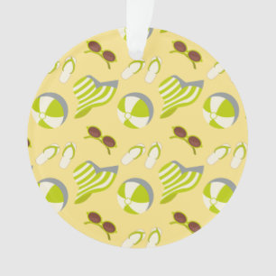 Sonnenbrille und Sonnenhut mit klarem Strandbild Ornament