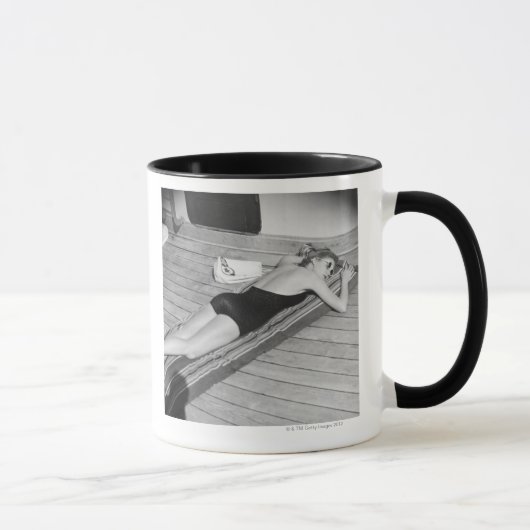 Sonnende Frau Tasse (Rechts)