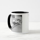 Sonnende Frau Tasse (Vorderseite Links)