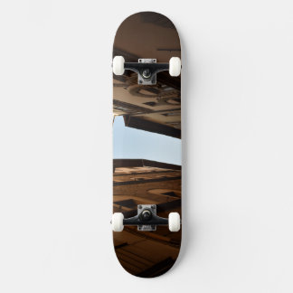 Sonnendurchflutete Straße Skateboard