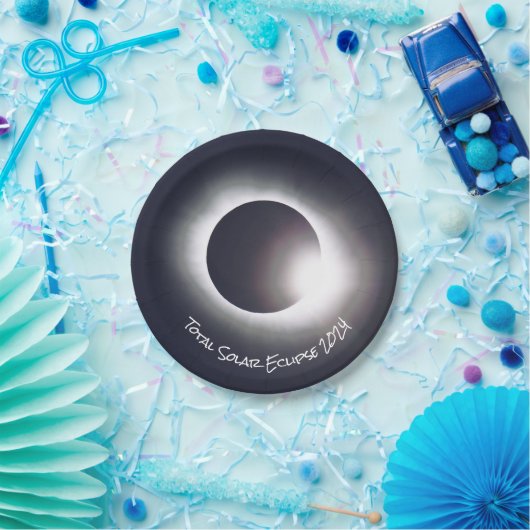 Sonnenfinsternis 2024, 8. April Pappteller (Party)