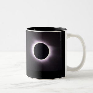 Sonnenfinsternis Zweifarbige Tasse