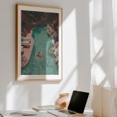 Sonnengedämpft: Vintage Flucht am Pool Poster