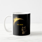 Sonnenkatze-Eclipse-Ansicht Totalität 12. August 2 Kaffeetasse (Links)